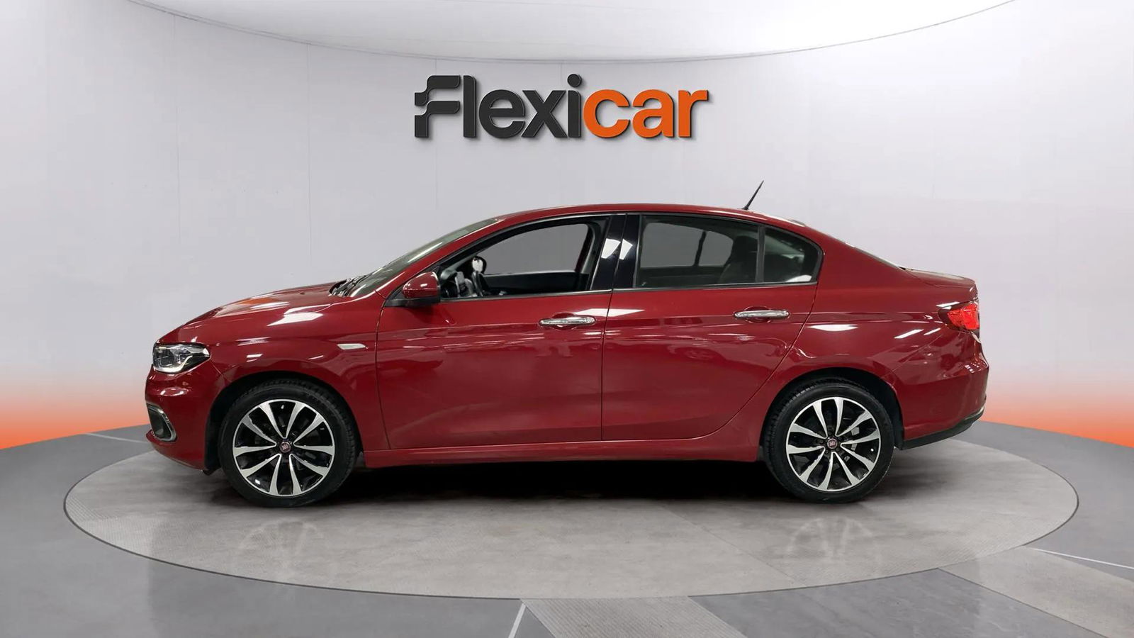 https://cdn-flexicar.caraffinity.it/public_appraisal_images_pro/images/stock/184596/Mp1xk3FsG9__001 (1).jpg